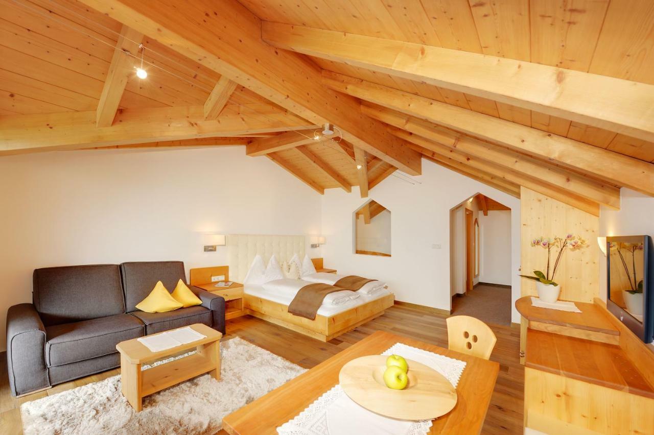 Small Hotel Sonne Тироло Экстерьер фото